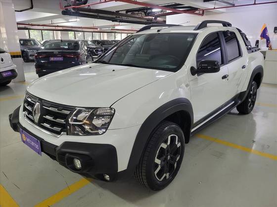 RENAULT OROCH 1.3 TCE FLEX OUTSIDER X-TRONIC RENAULT OROCH 1.3 TCE FLEX OUTSIDER X-TRONIC